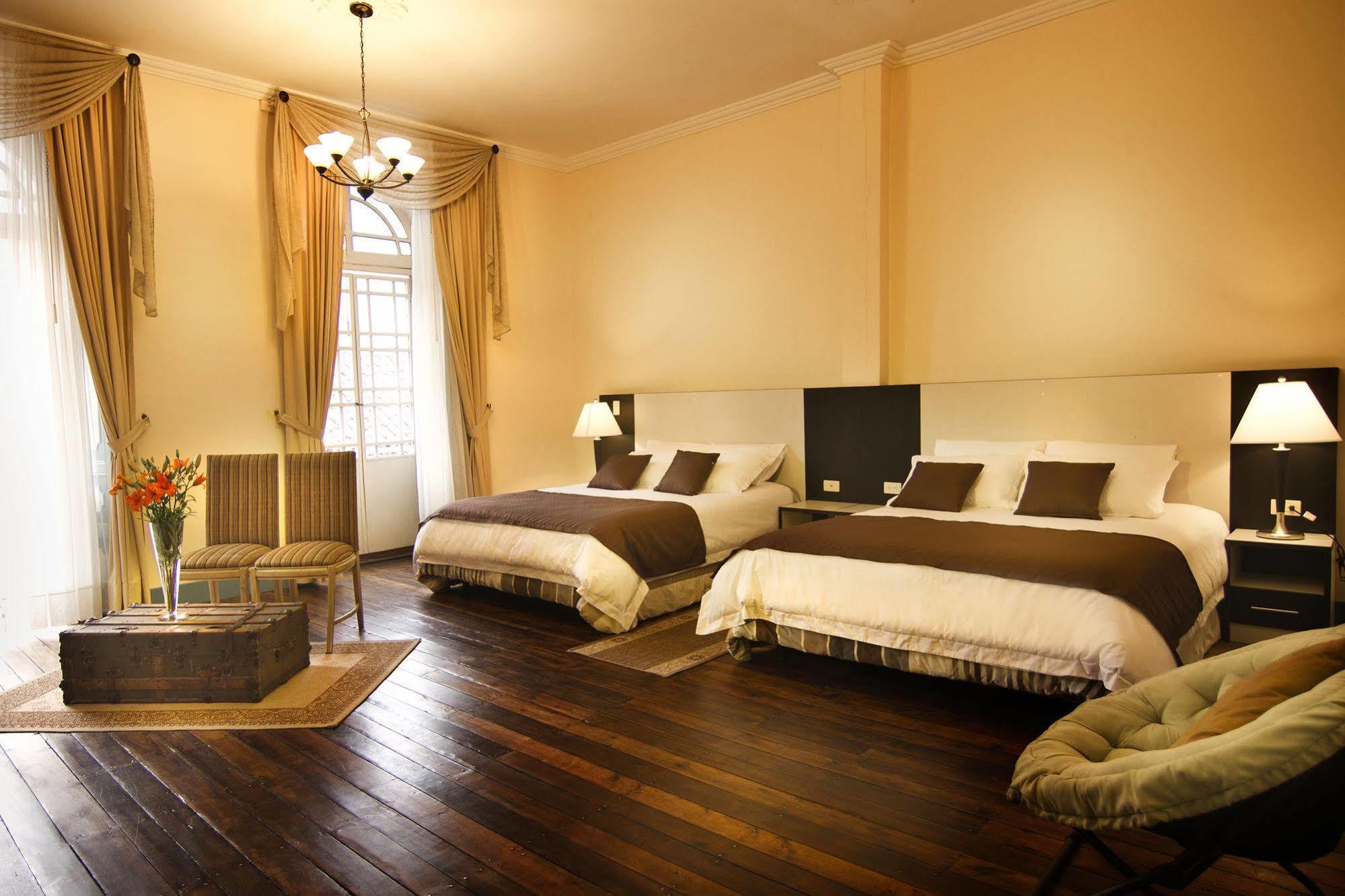 Del Parque Hotel & Suites Cuenca Exteriör bild